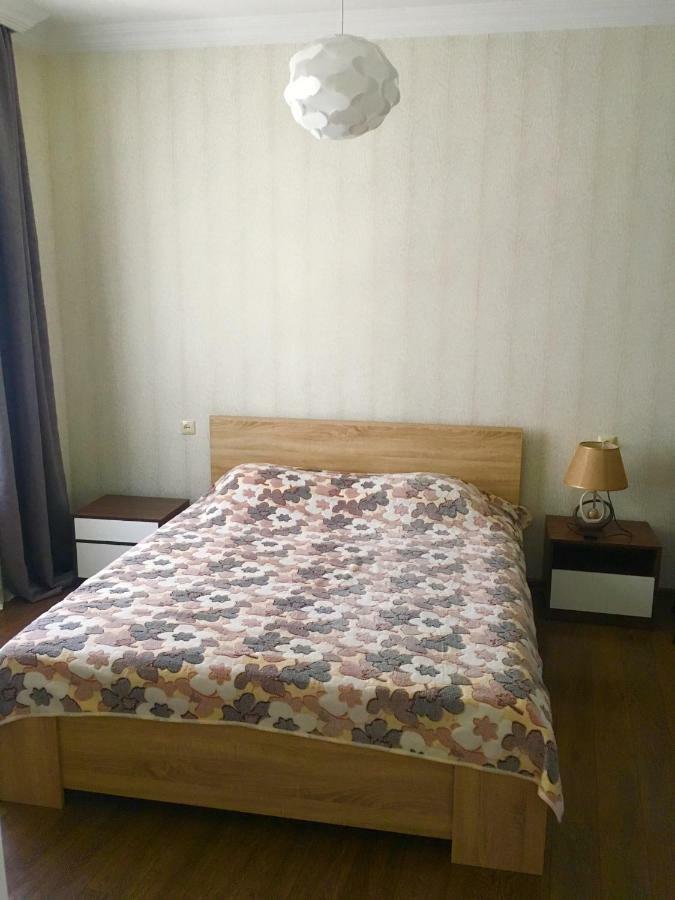 Cheap And Chic Apartment Batumi Exterior photo